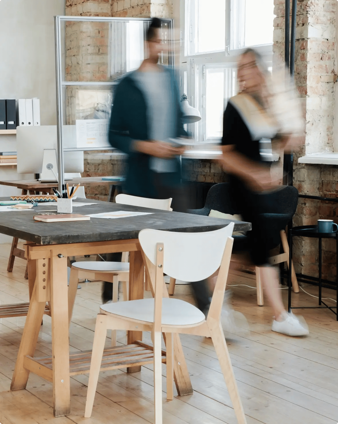 People in the office 