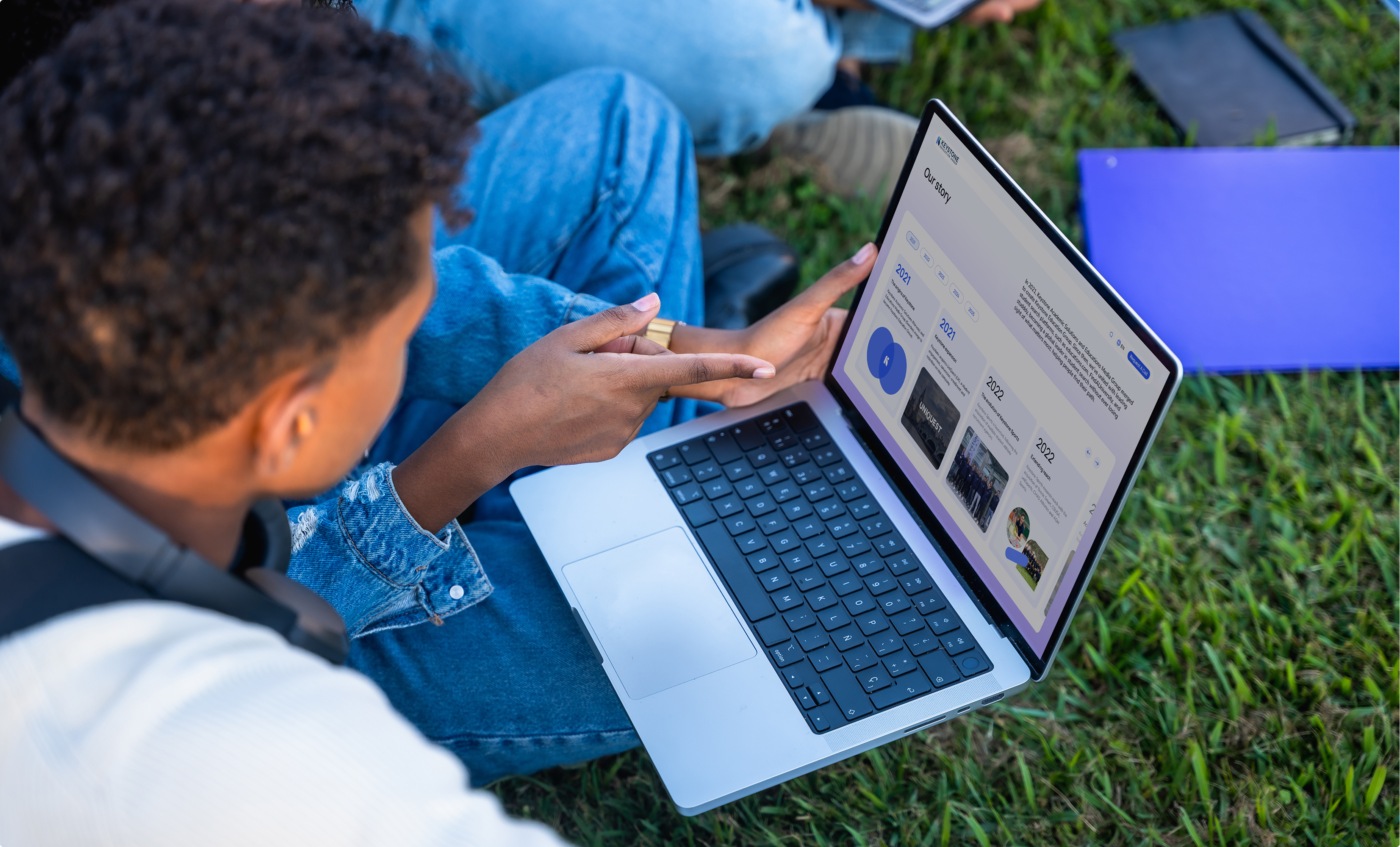 Students with laptop